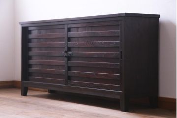 ラフジュ工房オリジナル　ケヤキ材製の古い引戸を活用した味わいのある戸棚(収納棚)