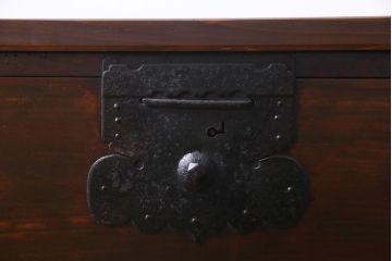 アンティーク家具　和製アンティーク　脚付き　時代箪笥をリメイクした味のあるリビングボード(箪笥ローボード)