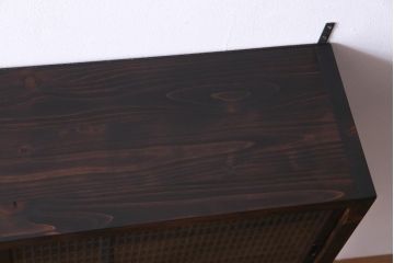 ラフジュ工房オリジナル　味わい深い建具をリメイクした壁掛け戸棚(ウォールシェルフ、収納棚)(1)