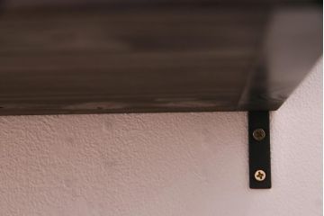 ラフジュ工房オリジナル　味わい深い建具をリメイクした壁掛け戸棚(ウォールシェルフ、収納棚)(1)