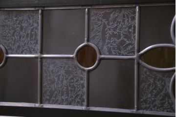 和製アンティーク　ラフジュ工房オリジナルステンドグラス　リメイク　大正ロマン香るお洒落な欄間(明り取り、ディスプレイ)