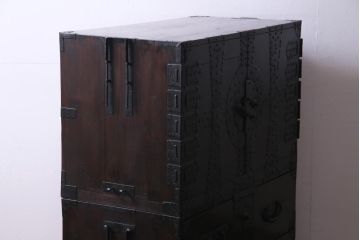 アンティーク家具　古民具　明治期　観音扉　風格のあるヒノキ材製の重ね箪笥(衣装箪笥)