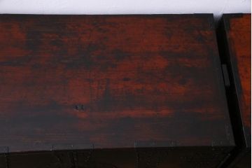 アンティーク家具　古民具　明治期　観音扉　風格のあるヒノキ材製の重ね箪笥(衣装箪笥)