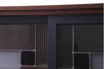 ラフジュ工房オリジナル　古建具リメイク　ノスタルジックなステンドグラス入り戸棚(収納棚、サイドボード)