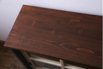 当店オリジナルガラス入り　ペイント家具　古い建具をリメイクしたレトロな収納棚(戸棚、食器棚)