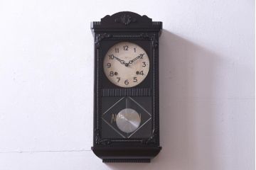アンティーク雑貨　昭和初期　トレードマークT.K　手巻き　細かな意匠が目を引くゼンマイ式振り子時計(柱時計、壁掛け時計)