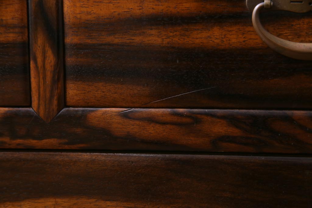 アンティーク家具　大正昭和初期　黒柿貼り　シックな和の雰囲気が格好良い引き出し(ローチェスト、小引き出し)
