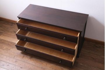 中古　北海道民芸家具　リメイク　シックな雰囲気漂うローチェスト(引き出し、テレビボード)(1)