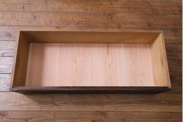 ヴィンテージ家具　ビンテージ　伝統工芸　軽井沢彫り　和モダンな雰囲気漂う本箱(収納棚)