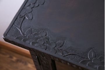 ヴィンテージ家具　ビンテージ　伝統工芸　軽井沢彫り　和モダンな雰囲気漂う本箱(収納棚)
