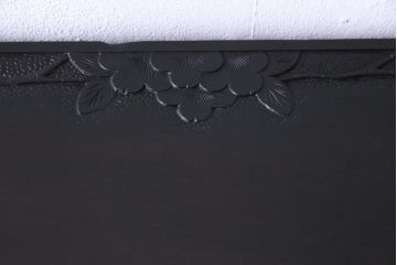 ヴィンテージ家具　ビンテージ　伝統工芸　軽井沢彫り　和モダンな雰囲気漂う本箱(収納棚)