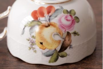 中古美品　HEREND HVNGARY(ヘレンド)　フルーツコンポジション　カップ&ソーサー2客セット(洋食器)(定価約9万7千円)