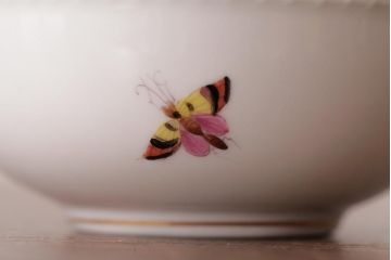 中古美品　HEREND HVNGARY(ヘレンド)　フルーツコンポジション　カップ&ソーサー2客セット(洋食器)(定価約9万7千円)