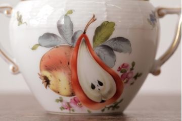 アンティーク雑貨　中古　ハンガリー　HEREND(ヘレンド)　フルーツコンポジション　ティーセット(シュガーポット、クリーマー)