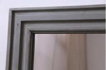 アンティーク雑貨　ラフジュ工房オリジナル　ペイント　くすんだ色味が落ち着いた印象与えるウォールミラー(鏡)(1)