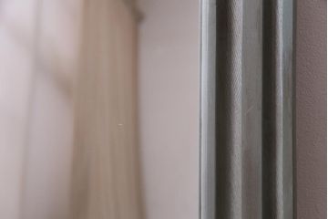 アンティーク雑貨　ラフジュ工房オリジナル　ペイント　くすんだ色味が落ち着いた印象与えるウォールミラー(鏡)(1)
