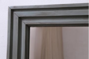 アンティーク雑貨　ラフジュ工房オリジナル　ペイント　くすんだ色味が落ち着いた印象与えるウォールミラー(鏡)(2)