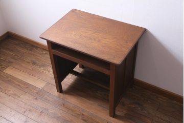 アンティーク家具　昭和中期　使いこまれた風合いが味のある平机(作業台、カウンター)