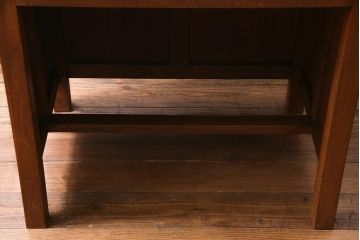 アンティーク家具　昭和中期　使いこまれた風合いが味のある平机(作業台、カウンター)