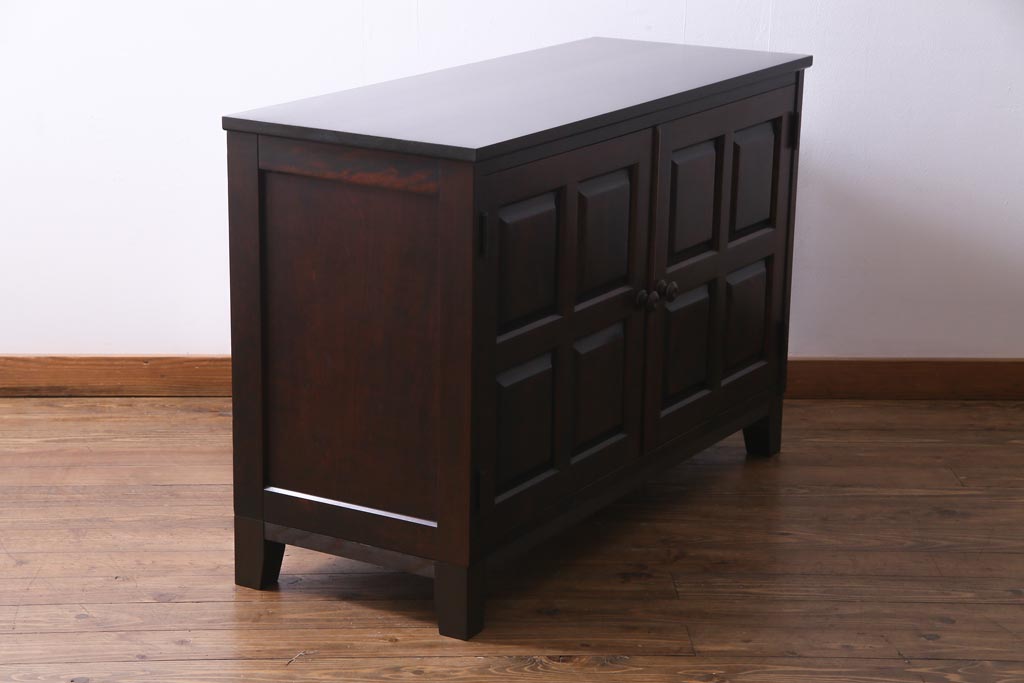 中古　北海道民芸家具　リメイク　シックな印象のローボード(収納棚、リビングボード)(1)