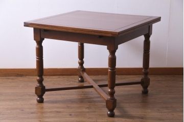 ヴィンテージ家具　イギリスビンテージ　木の温もり溢れるエクステンションテーブル(ダイニングテーブル)
