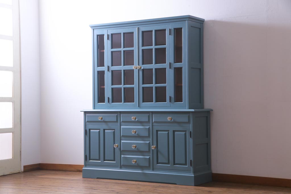 リメイク家具　北海道民芸　爽やかなペイントカラーがお洒落な食器棚(カップボード、収納棚)