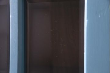 リメイク家具　北海道民芸　爽やかなペイントカラーがお洒落な食器棚(カップボード、収納棚)