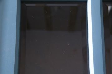 リメイク家具　北海道民芸　爽やかなペイントカラーがお洒落な食器棚(カップボード、収納棚)