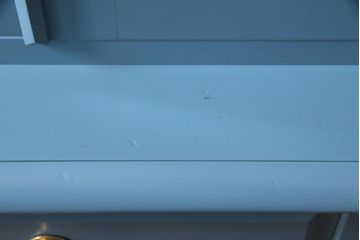リメイク家具　北海道民芸　爽やかなペイントカラーがお洒落な食器棚(カップボード、収納棚)