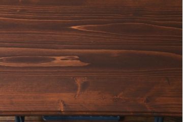 ペイント　MEEK　ヒノキ材　天板を取り付けリメイクしたおしゃれなミシンテーブル(サイドテーブル、カフェテーブル)