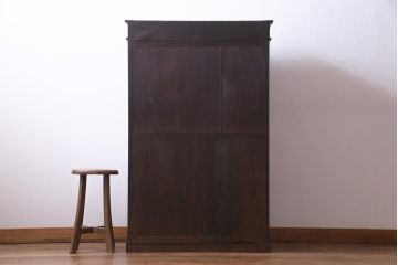 アンティーク家具　和製アンティーク　ナラ材　象嵌と浮き彫りが魅力的な大正ロマン香る本箱(収納棚)