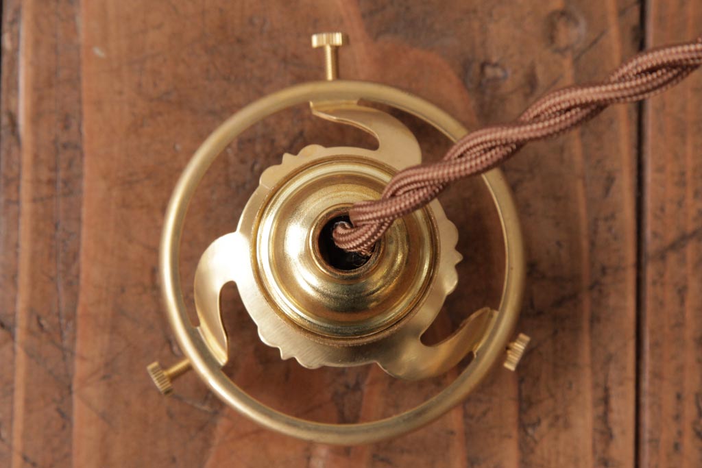 フランスアンティーク　波うつようなフリルシェードが可愛らしいペンダントライト(天井照明、電笠)