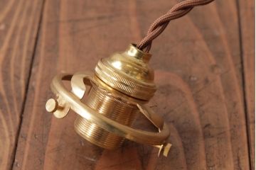 フランスアンティーク　波うつようなフリルシェードが可愛らしいペンダントライト(天井照明、電笠)