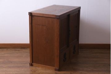 アンティーク家具　明治大正期　ヒノキ材　シンプルな作りが魅力的な小振りの帳場箪笥(収納箪笥、引き出し)(R-033989)