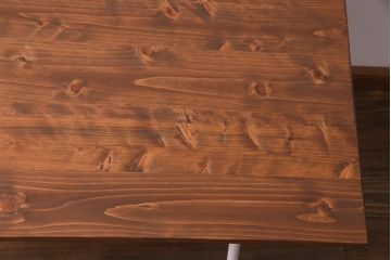 リメイク　ペイント家具　ヒノキ材　ナチュラルな雰囲気が魅力的な鉄脚テーブル(作業台、カフェテーブル)