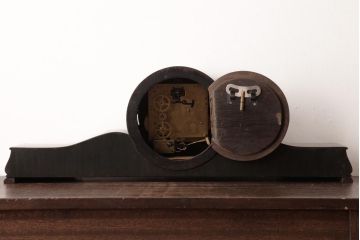 アンティーク雑貨　ジャンク品　ドイツ　Hermle(ヘルムレ)社　ゼンマイ式　高級感漂うシックな置き時計
