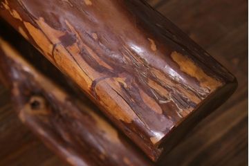 アンティーク家具　1980年頃　カリン材(花梨)鳥眼杢　一枚板　艶やかな濃淡のグラデーションが美しい座卓(センターテーブル)
