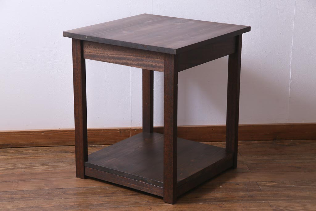 リメイク家具　ヒノキ材　シンプルなデザインが使い勝手のよいサイドテーブル(飾り台)