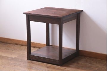 リメイク家具　ヒノキ材　シンプルなデザインが使い勝手のよいサイドテーブル(飾り台)