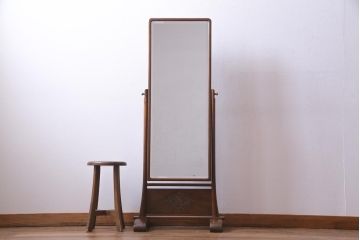 アンティーク雑貨　昭和初期　桑材製　指物家具　なめらかなフォルムが柔らかな雰囲気醸し出す姿見(鏡、ミラー)