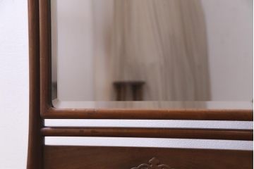 アンティーク雑貨　昭和初期　桑材製　指物家具　なめらかなフォルムが柔らかな雰囲気醸し出す姿見(鏡、ミラー)