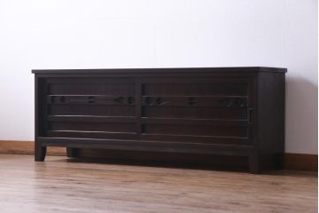 ラフジュ工房オリジナル　リメイク　明治期の味わい深い建具を使った脚付きローボード(戸棚、テレビボード、収納棚)