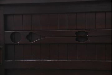 ラフジュ工房オリジナル　リメイク　明治期の味わい深い建具を使った脚付きローボード(戸棚、テレビボード、収納棚)