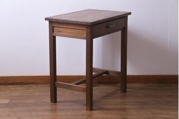 レトロ家具　和製アンティーク　レトロで素朴な雰囲気漂う平机(コーヒーテーブル)