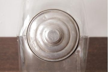 アンティーク雑貨　和製アンティーク　レトロなフォルムが可愛らしい蓋付き猫瓶(ガラス瓶)