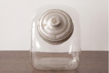 アンティーク雑貨　和製アンティーク　レトロなフォルムが可愛らしい蓋付き猫瓶(ガラス瓶)(1)