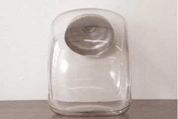 アンティーク雑貨　和製アンティーク　レトロなフォルムが可愛らしい蓋付き猫瓶(ガラス瓶)(1)