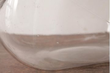 アンティーク雑貨　和製アンティーク　レトロなフォルムが可愛らしい蓋付き猫瓶(ガラス瓶)(1)