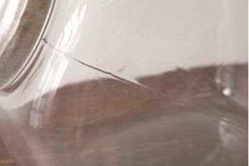 アンティーク雑貨　和製アンティーク　レトロなフォルムが可愛らしい蓋付き猫瓶(ガラス瓶)(1)