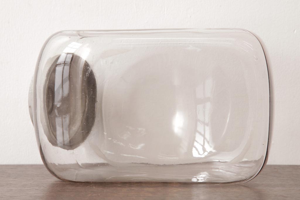 アンティーク雑貨　和製アンティーク　レトロなフォルムが可愛らしい蓋付き猫瓶(ガラス瓶)(1)